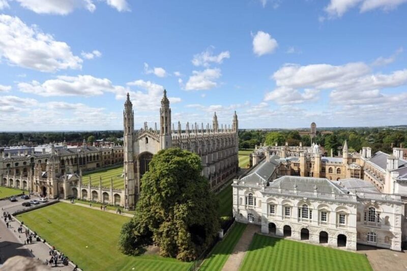 Cambridge: Sightseeing Walking Tour with a Local Guide - The Guide: Experienced or Inexperienced?