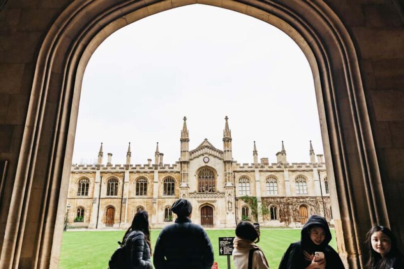 Cambridge University & Kings College Walking Tour By Alumni - The Charm of King’s College on the Backs