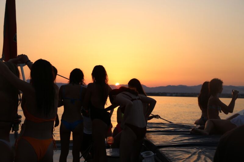 Cambrils: Sunset Catamaran Cruise & Drinks w/ Sunbed - Swimming, Snorkeling, and Water Activities