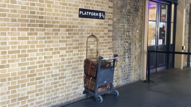 Camden Market - Music, Movies with 10+ Tastings - Food Tastings from Market Stalls and Family-Run Spots