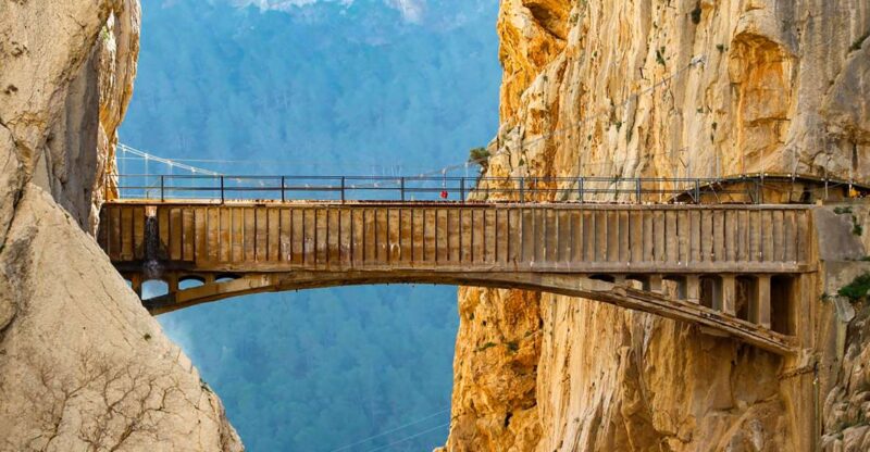 Caminito del Rey: Entry Ticket and Guided Tour - The Role of the Guides and Their Engaging Approach