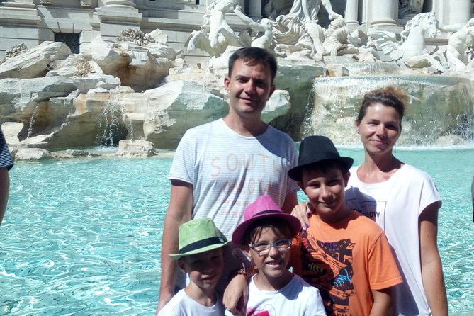 Campo dè Fiori Market and Trevi Fountain Food and Wine Tour in Rome - The Trevi Fountain and Coin Toss Tradition