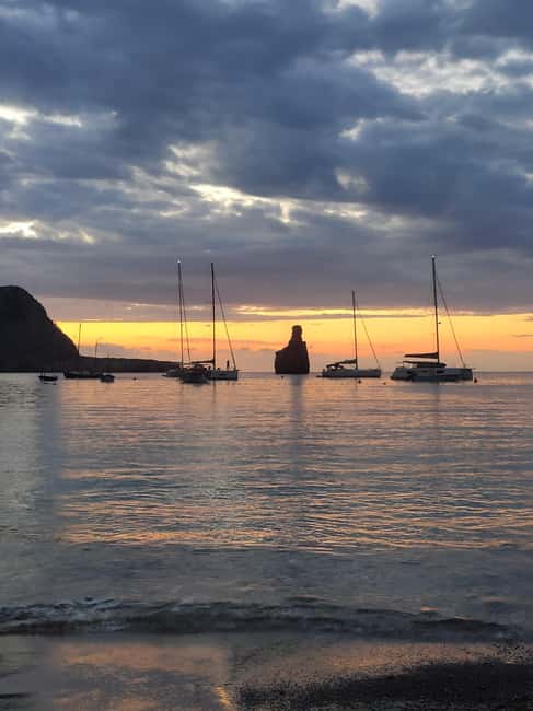 Can Marca caves, Las Dalias Hippie Market and Benirras Tour - Benirras Beach and Its Iconic Sunset