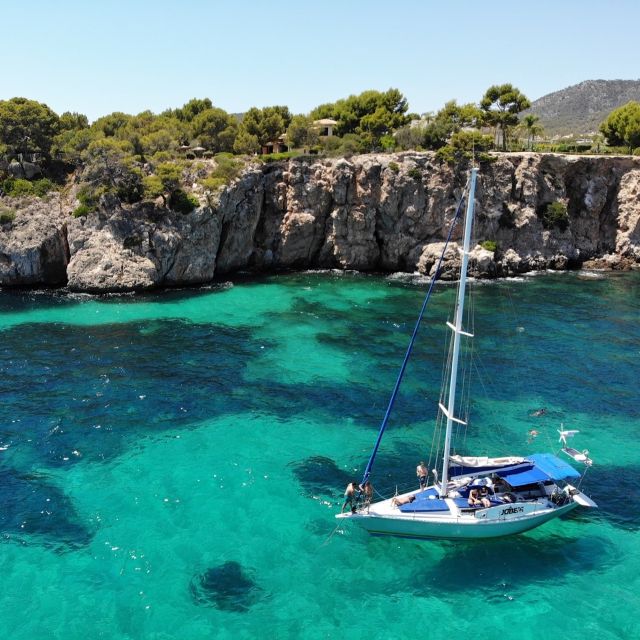 Can Pastilla: Sailboat Tour with Snorkeling, Tapas & Drinks - The Atmosphere and Group Size