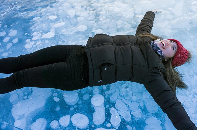 Canadian Rockies Abraham Lake Ice Bubbles Helicopter Tour - Included Amenities and Food