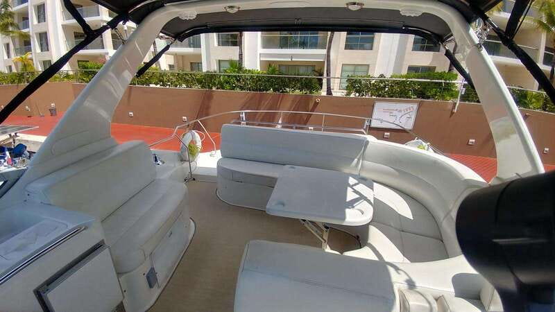 Cancun: 4-hour 55ft Luxury Yacht Rental with Food and Drinks - Tasting Mexican Flavors on the Yacht