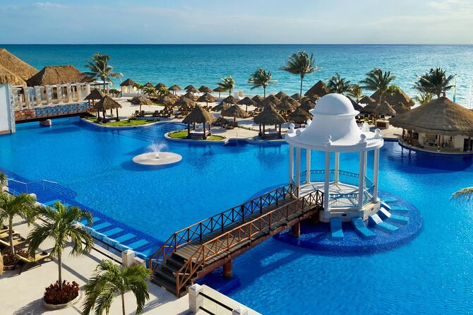 Cancun Airport and Dreams Sapphire Resort & Spa Private Shuttle - Convenient and Private Airport Transfer from Cancun to Dreams Sapphire Resort & Spa for $85