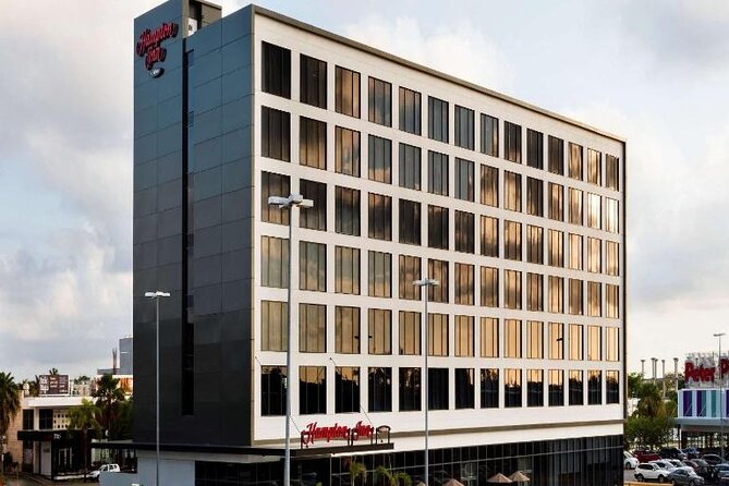 Cancun Airport and Hampton Inn By Hilton Cancun Private Shuttle - Easy and Private Airport Transfer from Cancun Airport to Hampton Inn by Hilton Cancun Cumbres