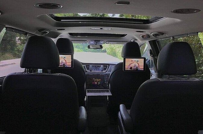 Cancun Airport Private One-Way Transfer to Riviera Maya Hotels - Onboard Amenities and Service Extras