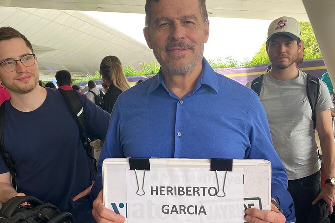 Cancun airport private Transfer - Meeting and Pickup Details