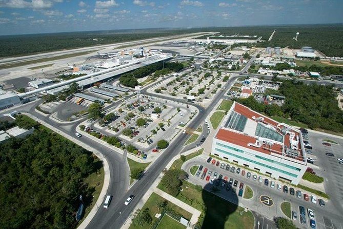 Cancun Airport Taxi Service - Comparing Round-Trip and One-Way Transfers
