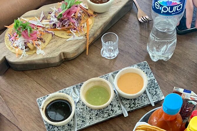 Cancun Authentic Downtown Food Tour: Tacos and Local Flavors - The Guide’s Role in Enhancing the Experience