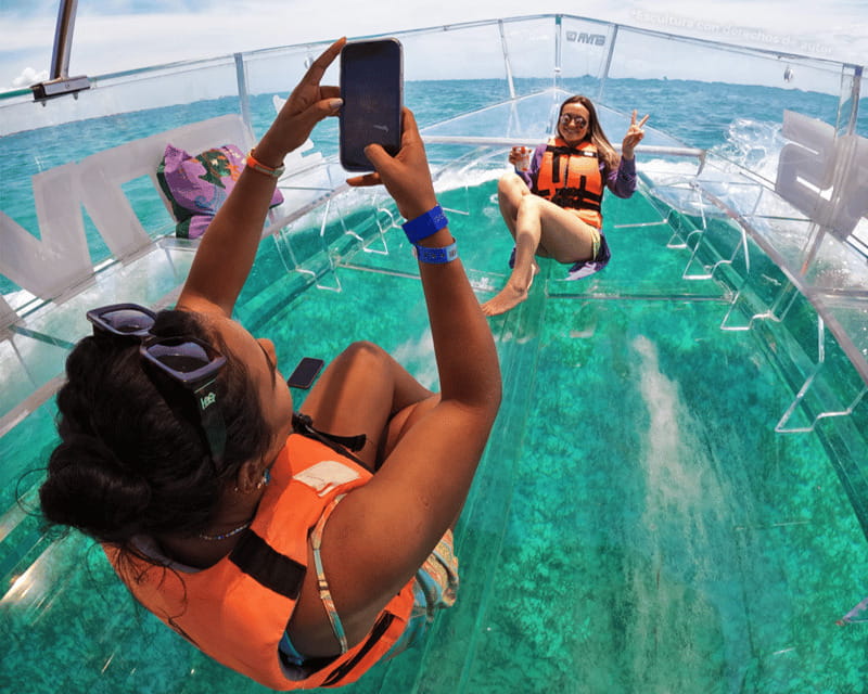 Cancun: Boat trip with transparent bottom and drinks - Practical Details: Meeting Point, Group Size, and Costs