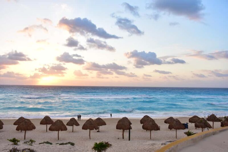 Cancun: Bus Tour - City Adventure around the Best Stops - Explore Cancun’s Best Stops on a Guided Bus Tour