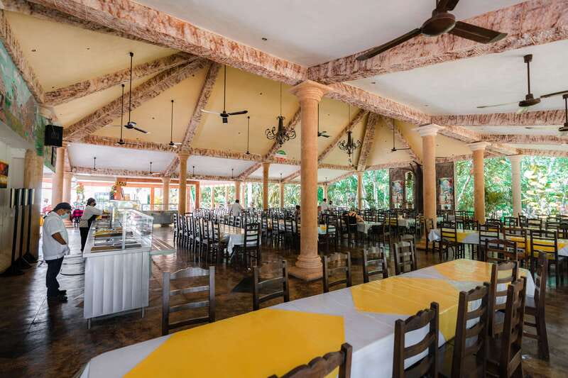 Cancun: Chichen Itza & Yaxunah Ruins Private Tour & Cenote - Savoring Mexican Flavors with Buffet Lunch and Tequila Tasting