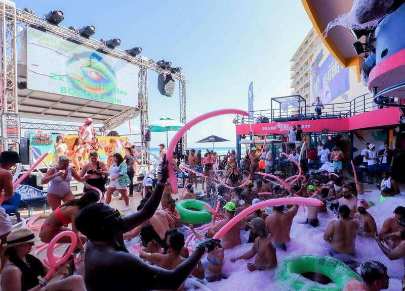 Cancún: Coco Bongo Beach Party Experience - Considerations and Limitations of the Coco Bongo Beach Party