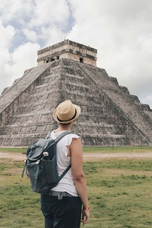 Cancun: Exclusive sunrise at Chichen Itza with an expert guide - Visiting the Iconic Monuments of Chichen Itza