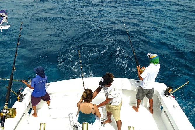Cancun fishing charter if you don't fish you don't pay 46ft yacht 12pax 25P14 - What’s Included in the Price