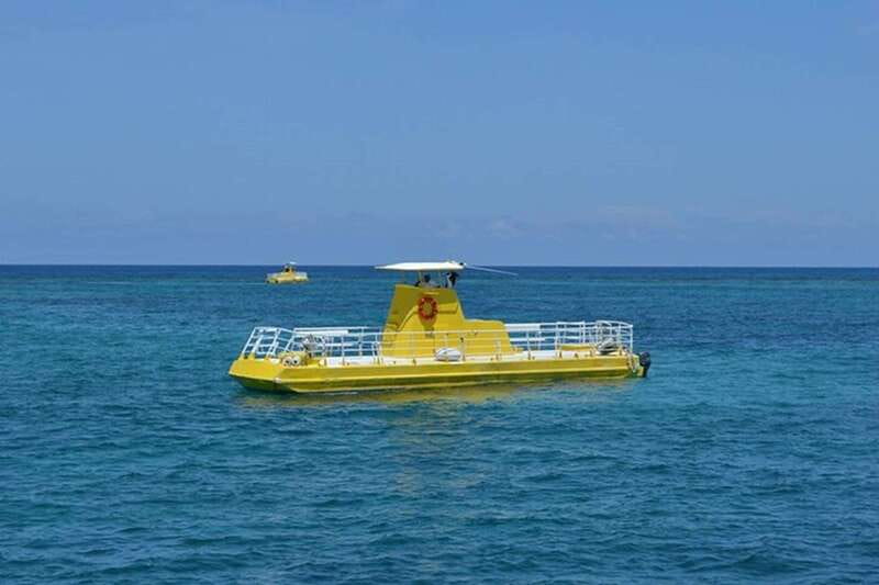 Cancún: Hop-on Hop-off Bus Tour with Submarine Trip - The Submarine Experience at Aquaworld