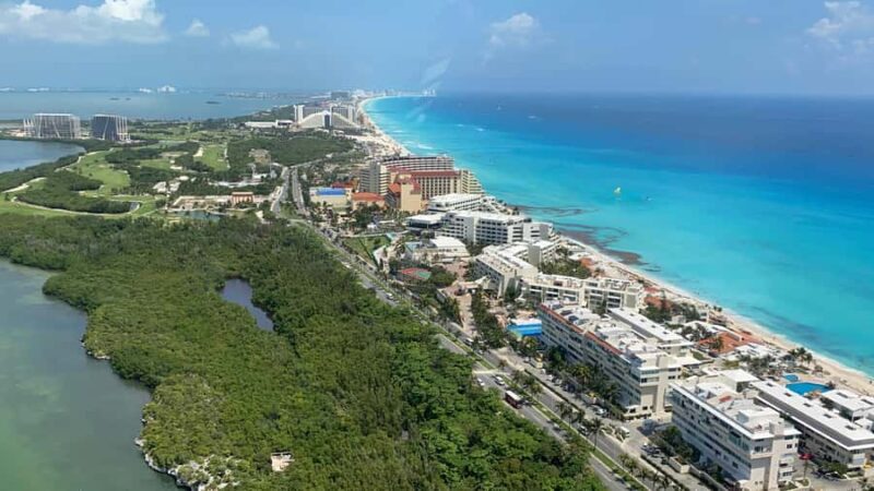 Cancun: Hotel Zone Helicopter Flight - Viewing Nichupté Lagoon from the Air