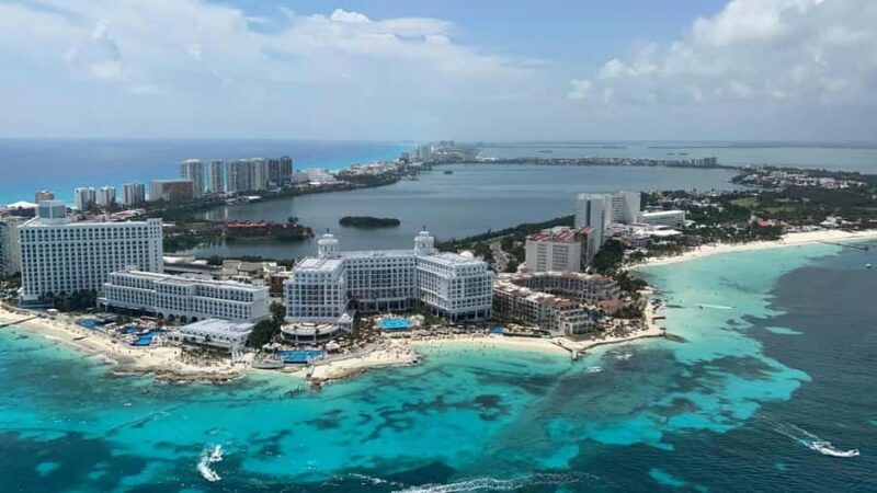 Cancun Hotel Zone: Panoramic Flight - Key Points