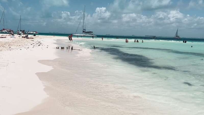 Cancun: Isla Mujeres Catamaran Cruise with Lunch & Open Bar - Free Time and Buffet Lunch at the Beach Club