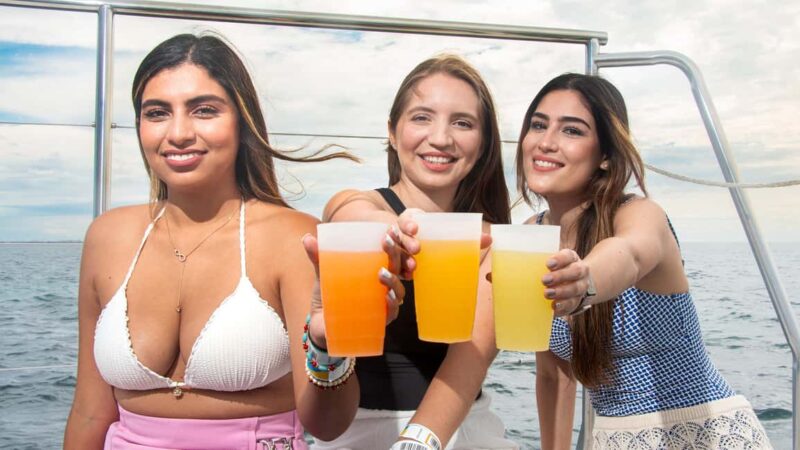 Cancun: Isla Mujeres Catamaran with buffet lunch & open bar - Dive into the Cancun: Isla Mujeres Catamaran Experience