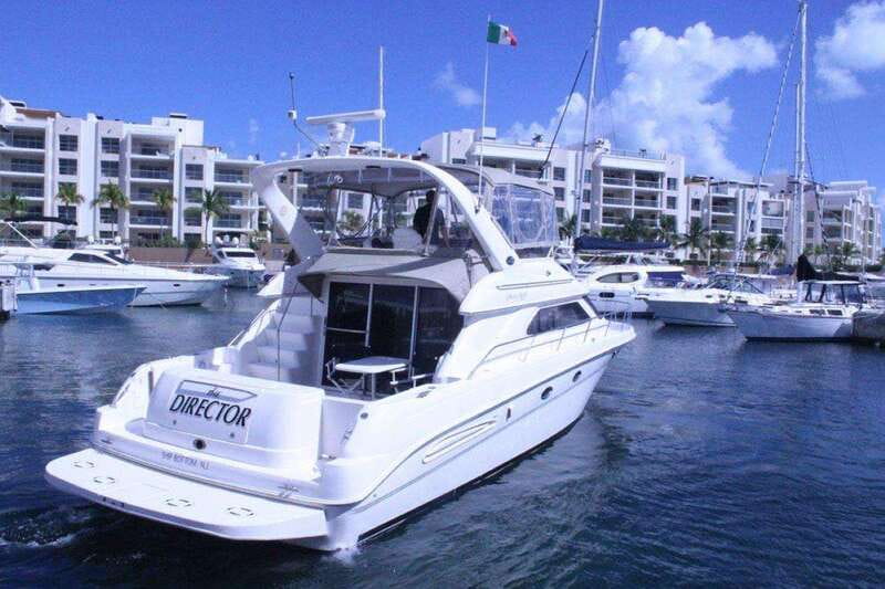 Cancun: Isla Mujeres Yacht Tour - Cancun: Isla Mujeres Yacht Tour — An Elegant Caribbean Escape