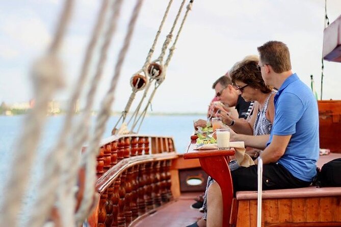 Cancun Lagoon Sunset Sailing Trip aboard classic Galeón with Dinner and Free bar - Dining Experience with Multiple Menu Options