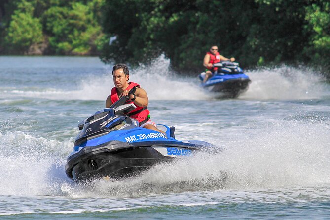 Cancun Lagoon: Wave Runner Ride - The Experience Provider: WISEST TRAVEL