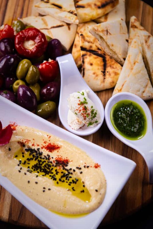 Cancun: Luxury and Elegance on Board - Gourmet Dining and Drinks on the Water