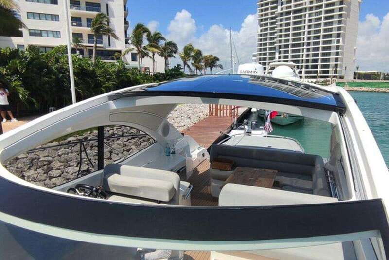 Cancun: Luxury Sunseeker 50 Yacht Charter to Isla Mujeres - Comfort and Accessibility on Board