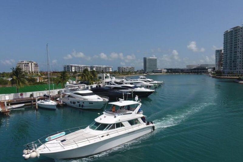 Cancun: Luxury Yacht Tour to Isla Mujeres Chef #GMBSR55FUN - Gourmet Mexican Seafood Prepared Onboard