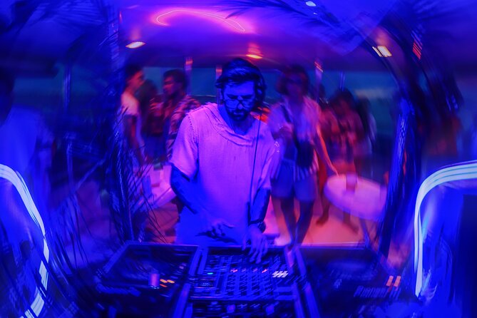Cancun Night Party Boat - The Cancun Night Party Boat Experience: A 4-Hour Nighttime Party