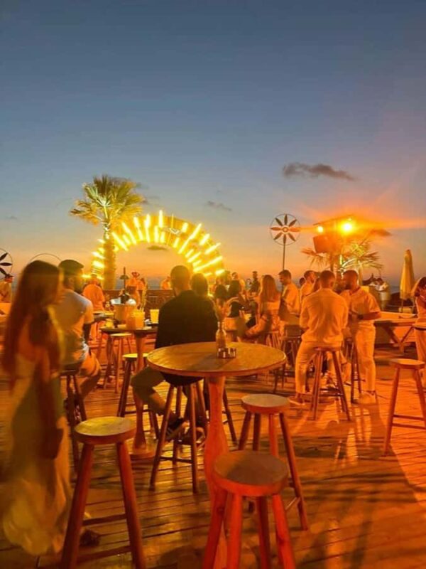 Cancún: One night in Exclusive Rooftops and Clubs of México - What Sets This Tour Apart from Others in Cancun