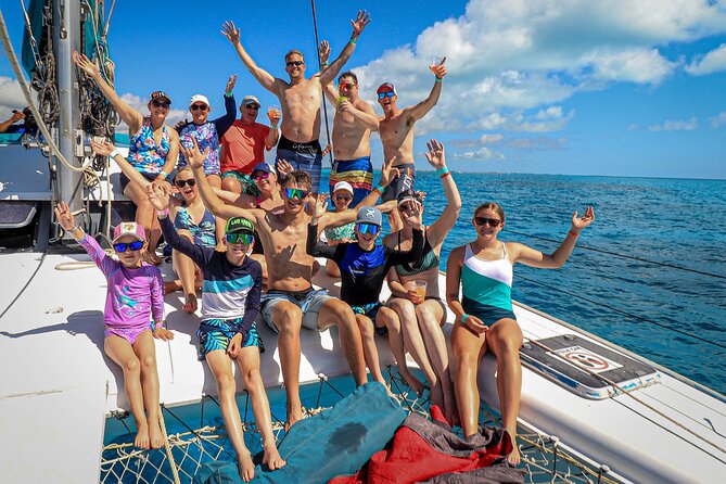 Cancun Private Catamaran to Isla Mujeres with Buffet & Open Bar - Onboard Amenities: Comfort and Convenience