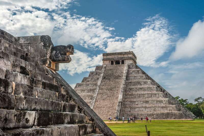 Cancun: Private Chichen Itza Tour, Cenote Swim, & Lunch - Including the Magic Town of Valladolid