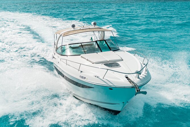 Cancun Private Luxury 37ft Yacht for 12 people - Key Points
