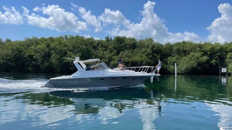Cancún: Private Yacht Tour - Experience the Serenity of Cancun’s Calm Waters on a Private Yacht Tour