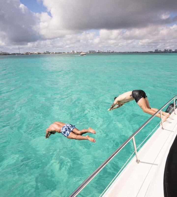 Cancun: Rent a Sea Ray F43 yacht to Isla Mujeres - Practical Details and Accessibility
