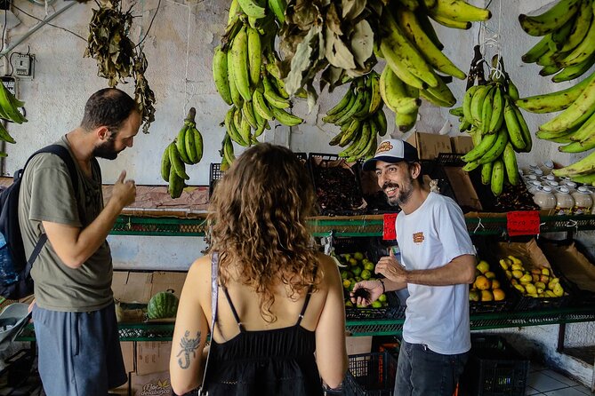 Cancun Walking Food Tour: Local Food, Markets, and Street Art. - Visiting Av Sunyaxchen 73 for Fresh Fruits and Vegetables