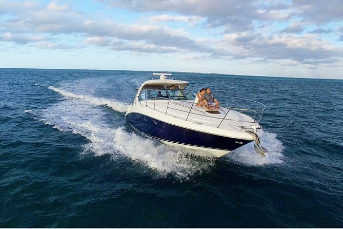 Cancun Yacht Rental for a private Caribbean Experience - Discover the Luxury of a Private Cancun Yacht Rental