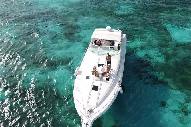 Cancun yachts rental BEATIFUL YACHT 46FT, 15 PAX MAX 25P6 - Discover the Beautiful 46FT Yacht Experience in Cancun