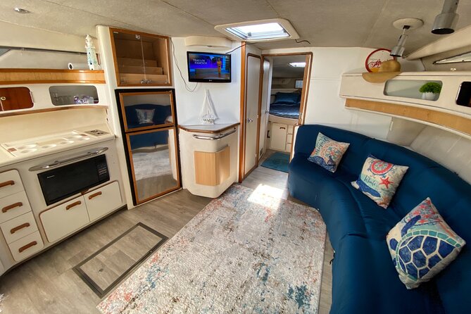 Cancun yachts rental BEATIFUL YACHT 46FT, 15 PAX MAX 25P6 - Practical Details: Booking, Cancellation, and Costs