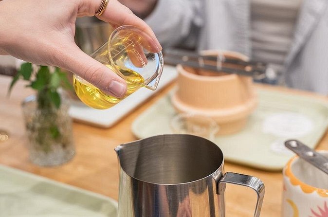 Candle Pouring Workshop at Paddywax Candle Bar Reston - Timing, Pacing, and Group Dynamics