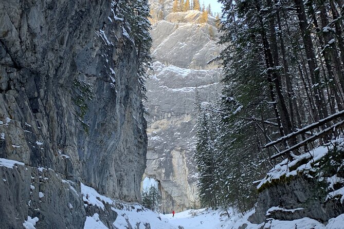 Canmore: Canyons & Cave Paintings - 2.5hr Hiking Tour - Key Points