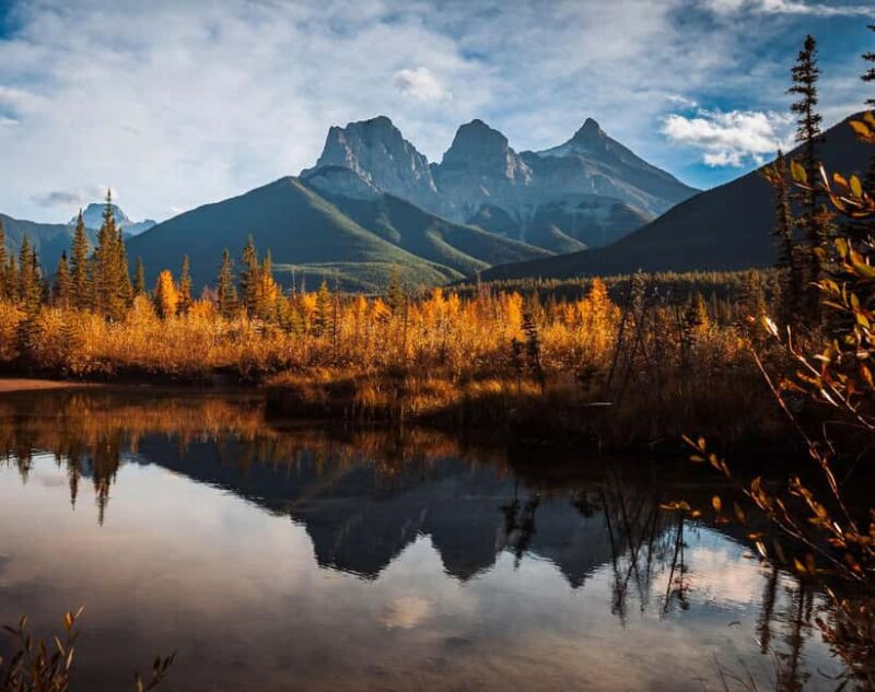 Canmore: Sunset Tour and Evening Nature Walking - Key Points