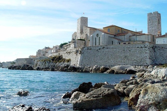 Cannes & Antibes private guided tour - Scenic Walk along Le Sentier du Littoral in Antibes