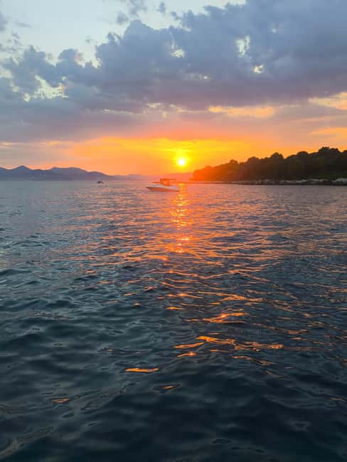 Cannes Private All-Inclusive Boat Trip to the Lérins Islands - Logistics and Practical Tips for a Smooth Trip
