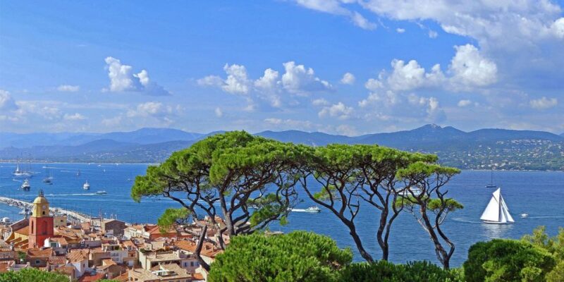 Cannes, Saint Tropez & Golden Coast Private Tour - Scenic Drive Along the Golden Coast’s Famous Red Mountains